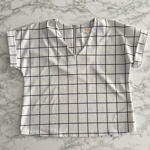 Oversized Grid Pattern Top